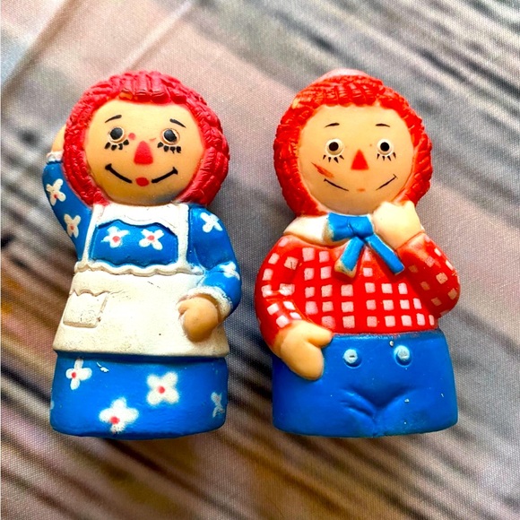 1972 Raggedy Ann & Andy Finger Puppets - Picture 1 of 3